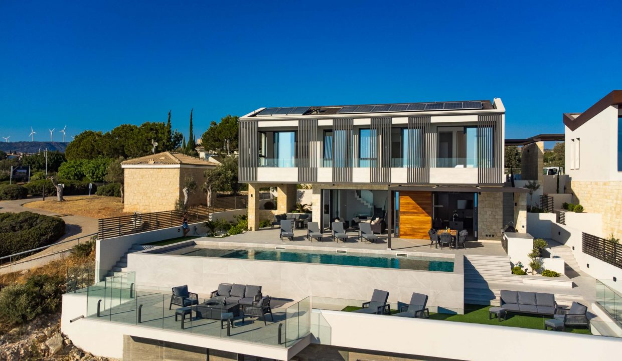 6 Bedroom Villa For Sale - Eastern Plateau, Aphrodite Hills, Paphos, Cyprus: ID 146 44 - ID 146 - Comark Estates