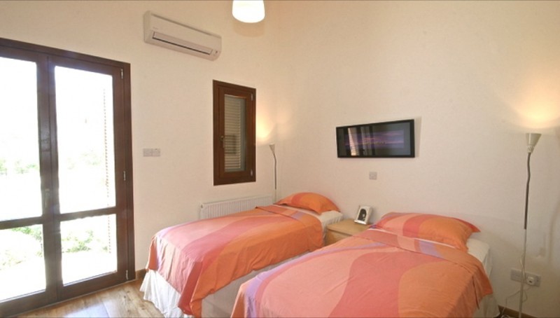 Beautiful Lifestyle 4 Bedroom Villa with Sea Views - 03 - ID184 - Comark Estates