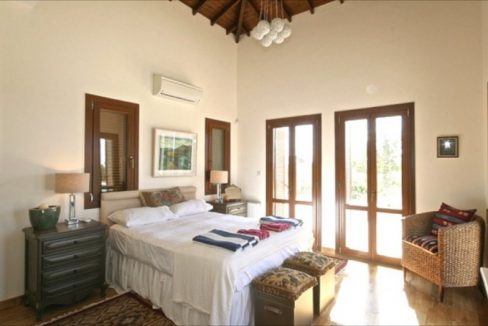 Beautiful Lifestyle 4 Bedroom Villa with Sea Views - 05 - ID184 - Comark Estates