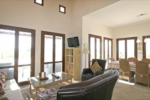 Beautiful Lifestyle 4 Bedroom Villa with Sea Views - 06 - ID184 - Comark Estates