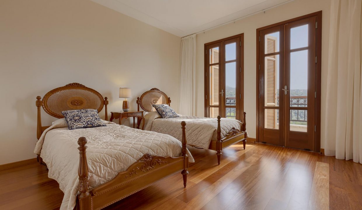 Luxury 5 Bedroom Villa - Eastern Plateau Aphrodite Hills 07 - ID233 - Comark Estates