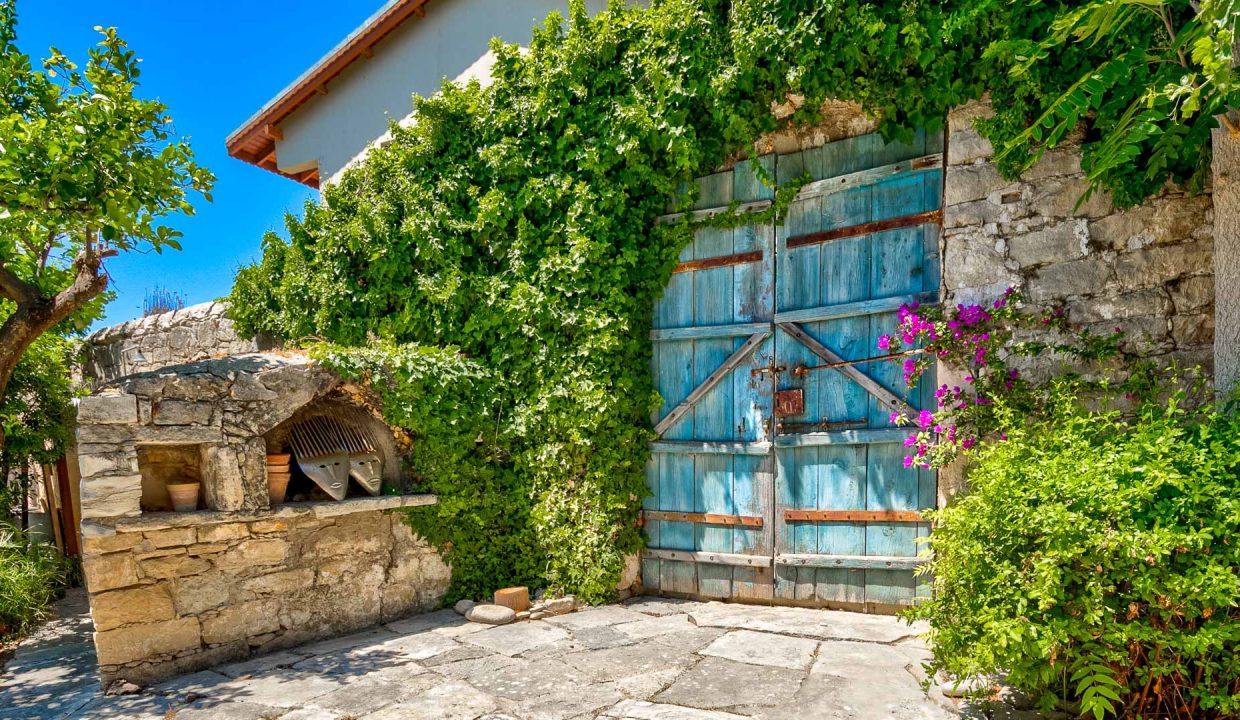 3 Bedroom House For Sale - Anogyra Village, Limassol: ID 452 03 - ID 452 - Comark Estates