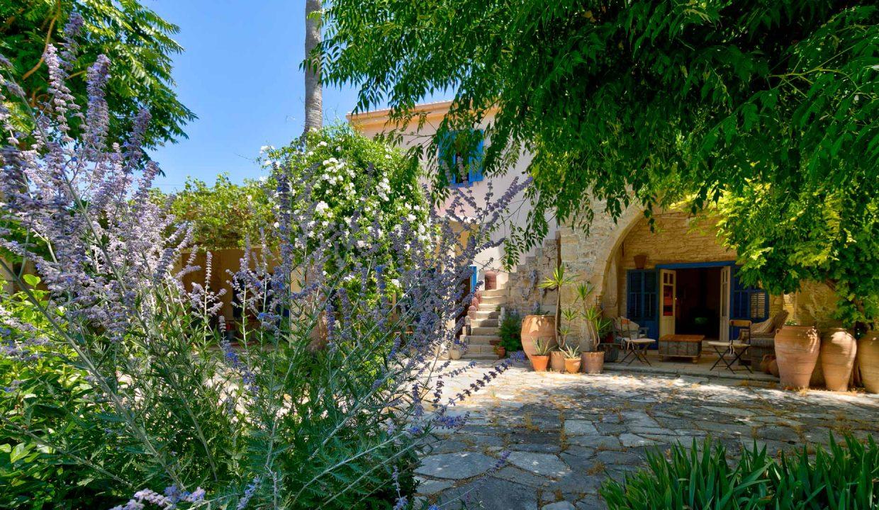 3 Bedroom House For Sale - Anogyra Village, Limassol: ID 452 05 - ID 452 - Comark Estates