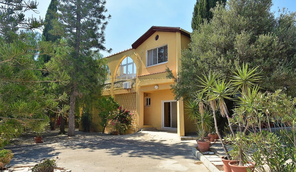 5 Bedroom House For Sale - Episkopi Village, Limassol: ID 469 01 - ID 469 - Comark Estates