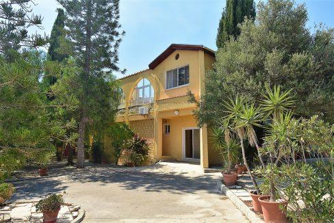 5 Bedroom House For Sale - Episkopi Village, Limassol: ID 469 01 - ID 469 - Comark Estates