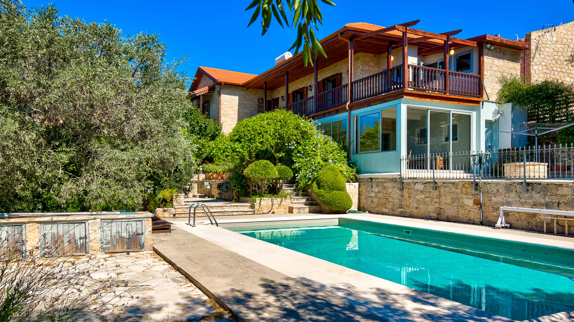 4 Bedroom Villa For Sale – Vouni Village, Limassol: ID 475