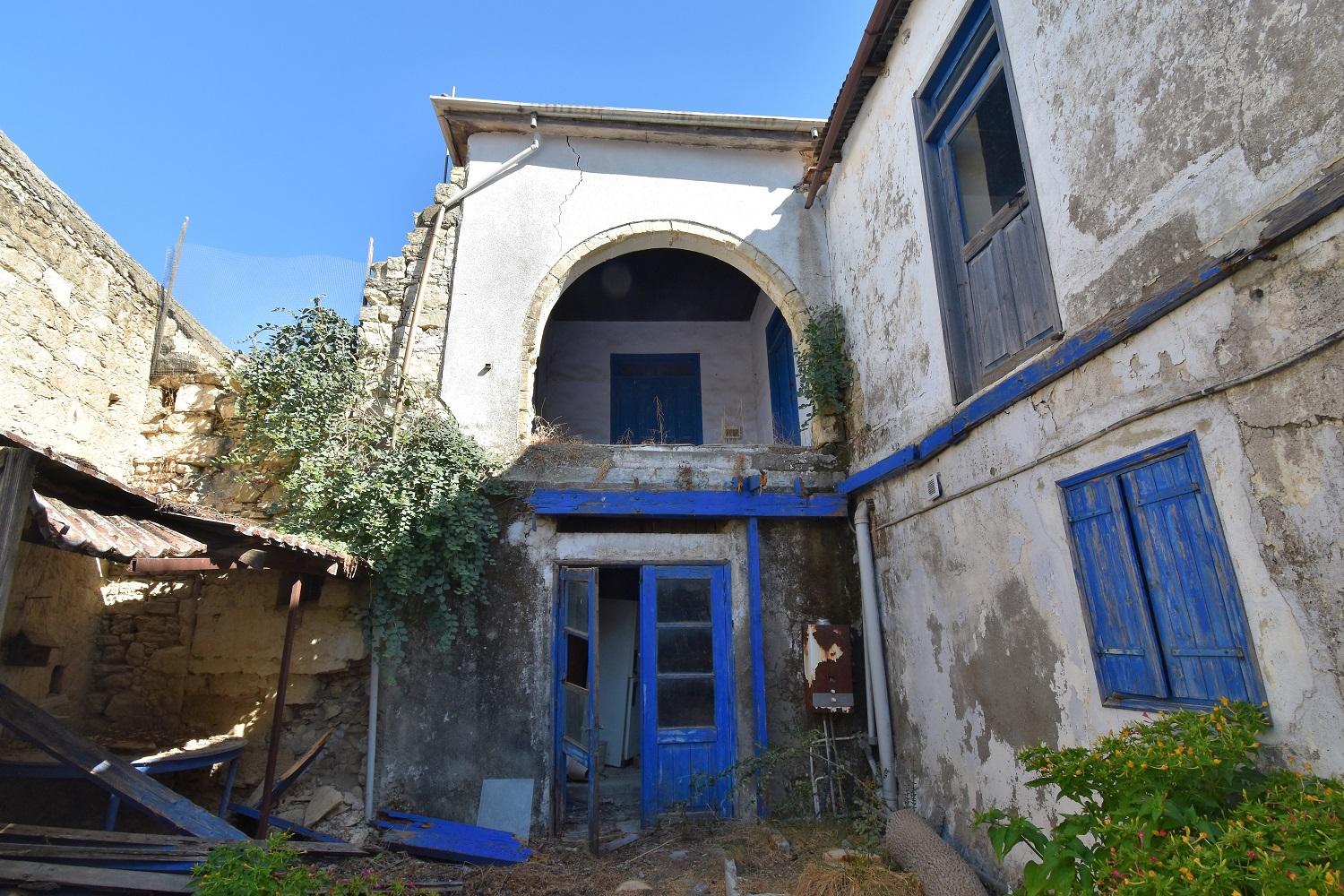 2 Bedroom Village House for Restoration For Sale – Arsos Village, Limassol: ID 496