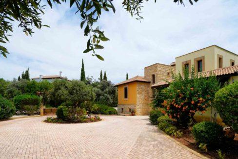 5 Bedroom Villa For Sale - Eastern Plateau, Aphrodite Hills, Paphos: ID 523 32 - ID 523 - Comark Estates