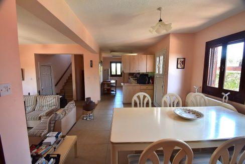 4 Bedroom House For Sale - Secret Valley/Venus Rock, Kouklia, Paphos: ID 517 10 - ID 518 - Comark Estates