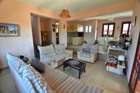 4 Bedroom House For Sale - Secret Valley/Venus Rock, Kouklia, Paphos: ID 517 14 - ID 518 - Comark Estates
