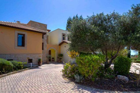 5 Bedroom Villa For Sale - Eastern Plateau, Aphrodite Hills, Paphos: ID 523 06 - ID 523 - Comark Estates