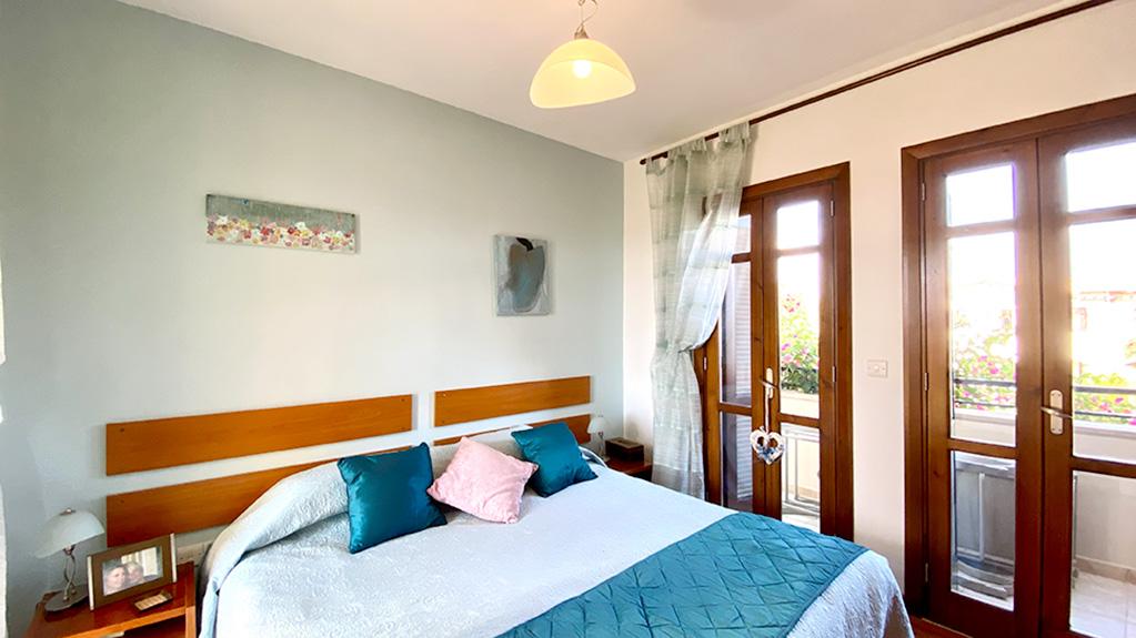 4 Bedroom Villa For Sale - Helios Heights, Aphrodite Hills, Paphos: 526 26 - ID 526 - Comark Estates