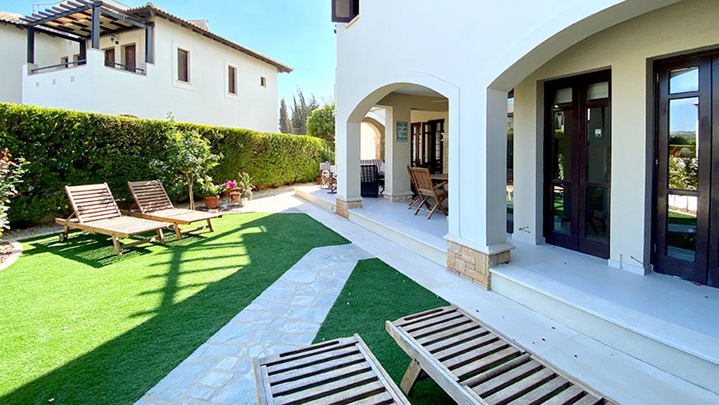 4 Bedroom Villa For Sale - Helios Heights, Aphrodite Hills, Paphos: 526 20 - ID 526 - Comark Estates