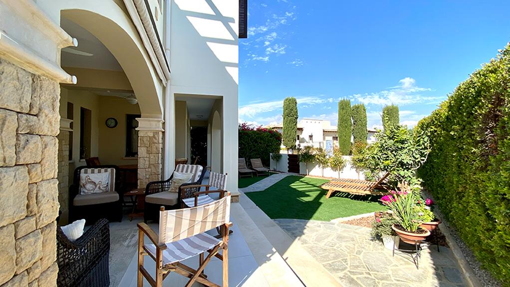 4 Bedroom Villa For Sale - Helios Heights, Aphrodite Hills, Paphos: 526 04 - ID 526 - Comark Estates