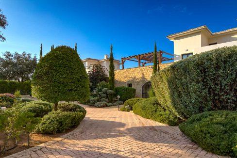 4 Bedroom Villa For Sale - Aphrodite Hills, Paphos: ID 545 28 - ID 545 - Comark Estates