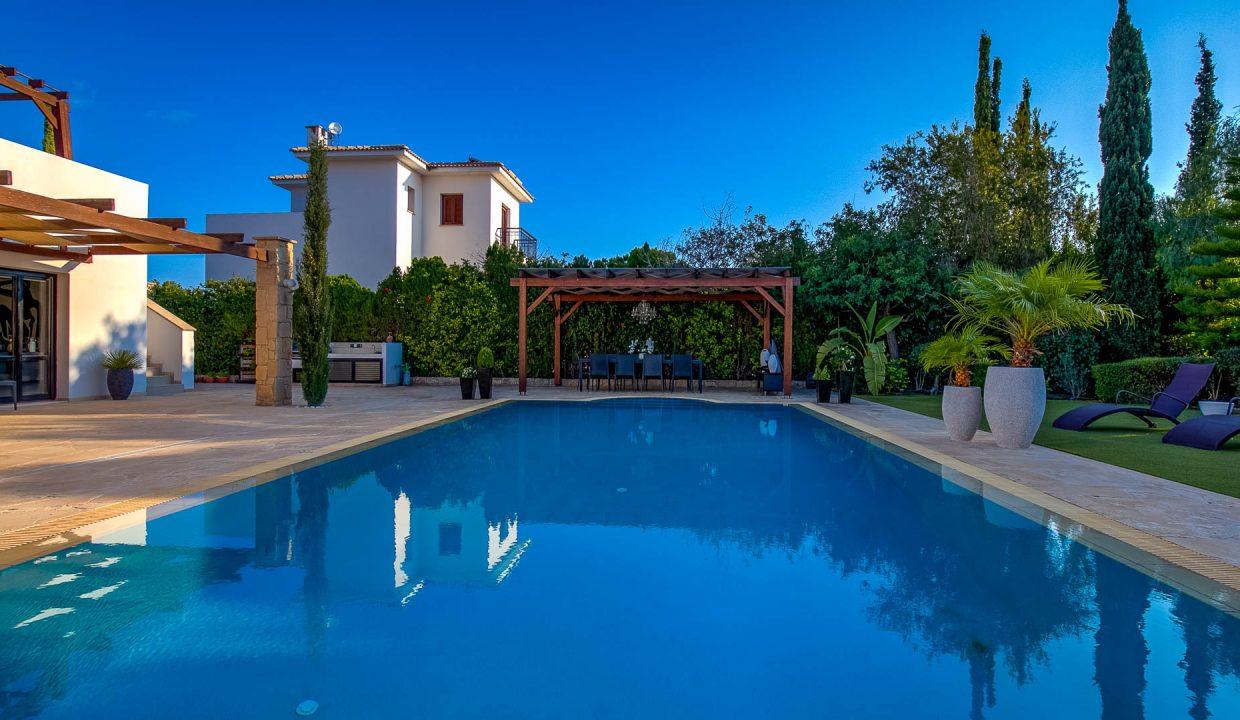 4 Bedroom Villa For Sale - Aphrodite Hills, Paphos: ID 545 32 - ID 545 - Comark Estates
