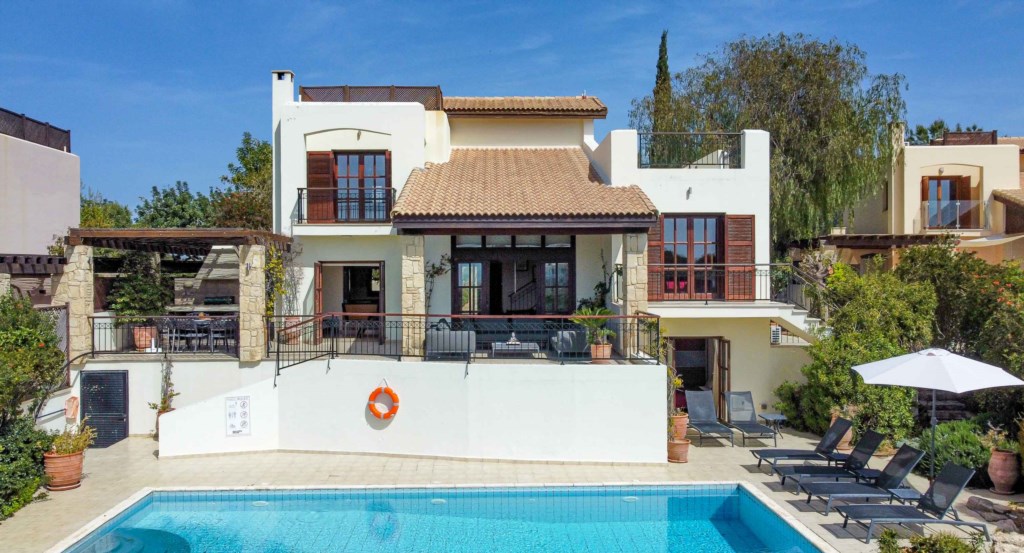 4 Bedroom Villa For Sale - Western Plateau, Aphrodite Hills, Paphos: ID 555 02 - ID 555 - Comark Estates