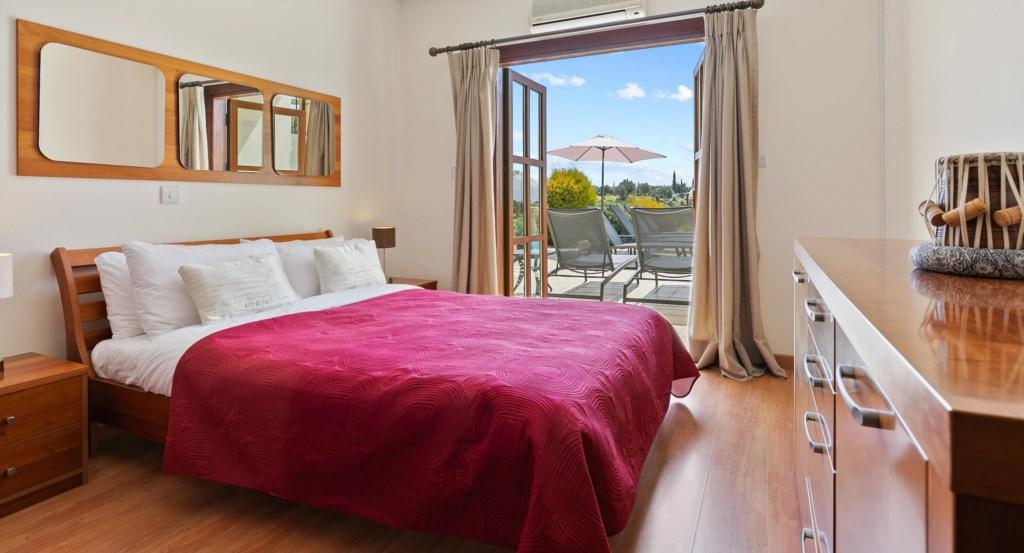 4 Bedroom Villa For Sale - Western Plateau, Aphrodite Hills, Paphos: ID 555 18 - ID 555 - Comark Estates