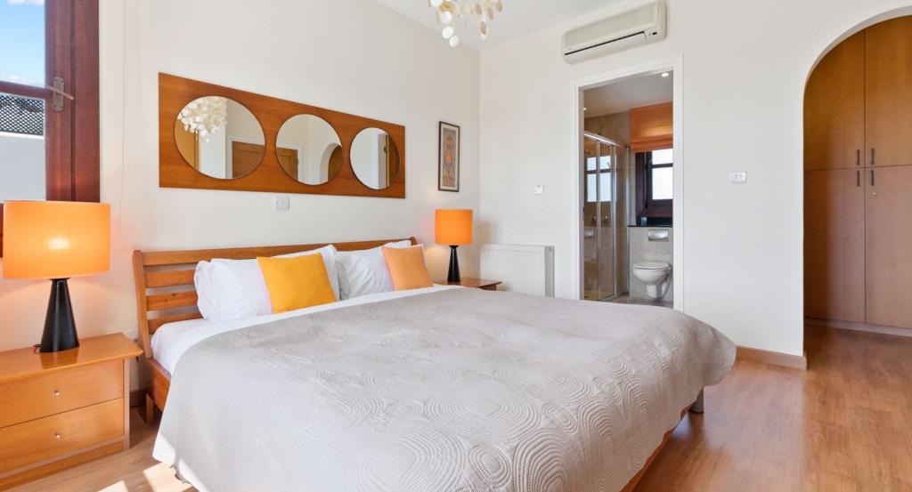 4 Bedroom Villa For Sale - Western Plateau, Aphrodite Hills, Paphos: ID 555 25 - ID 555 - Comark Estates