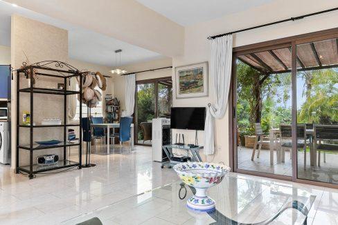 2 Bedroom Villa For Sale - Pissouri Bay, Limassol: ID 574 06 - ID 574 - Comark Estates