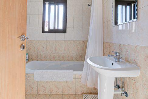 2 Bedroom Town House For Sale - Pissouri Village, Limassol: ID 566 14 - ID 566 - Comark Estates