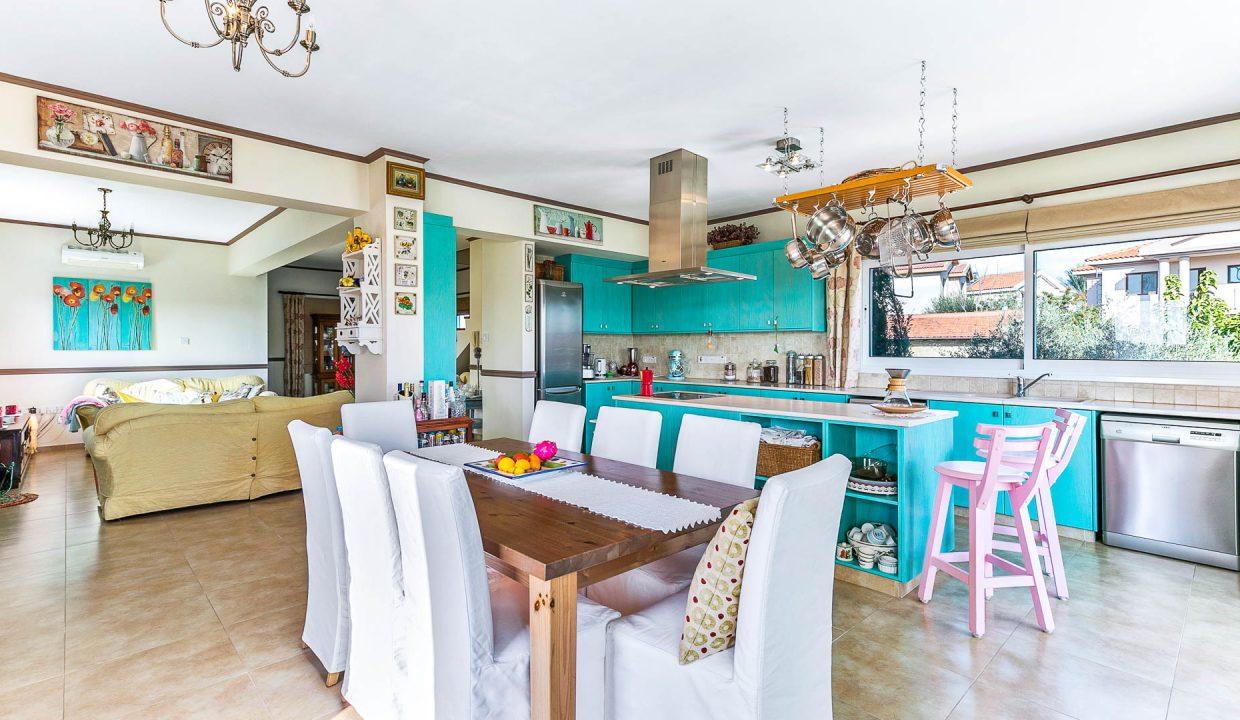 3 Bedroom Villa For Sale - Pyrgos, Limassol: ID 557 10 - ID 557 - Comark Estates