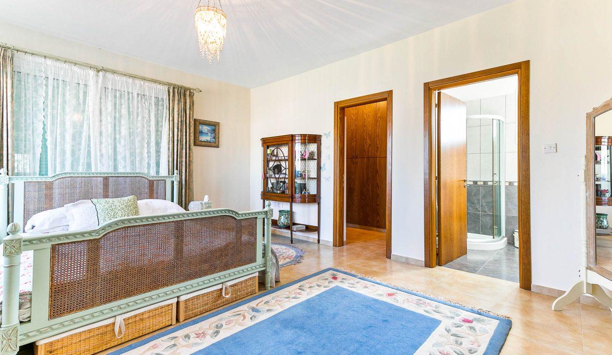 3 Bedroom Villa For Sale - Pyrgos, Limassol: ID 557 28 - ID 557 - Comark Estates