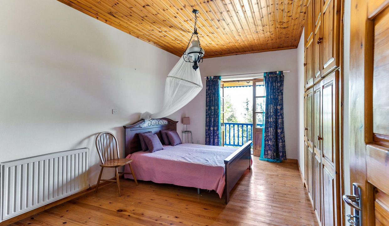 7 Bedroom Village House For Sale - Vouni Village, Limassol: ID 627 40 - ID 627 - Comark Estates