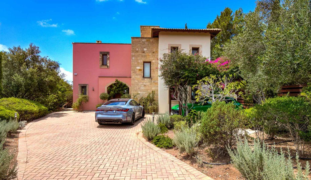4 Bedroom Villa For Sale - Eastern Plateau, Aphrodite Hills, Paphos: ID 644 03 - ID 644 - Comark Estates
