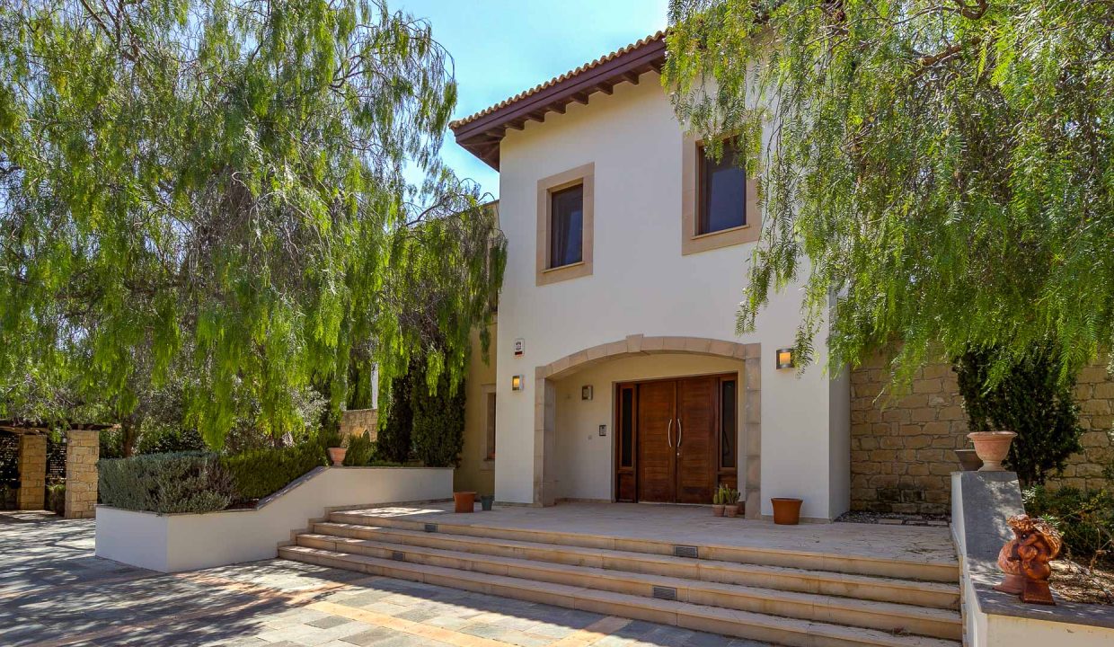 4 Bedroom Villa For Sale - Eastern Plateau, Aphrodite Hills, Paphos: ID 647 02 - ID 647 - Comark Estates