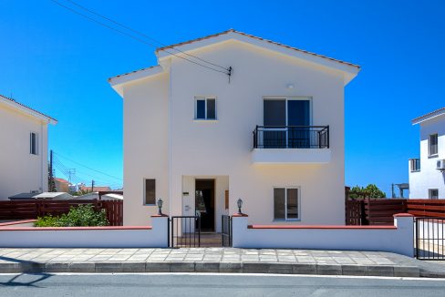4 Bedroom House For Sale - Pissouri Village, Limassol: ID 663 02 - ID 663 - Comark Estates