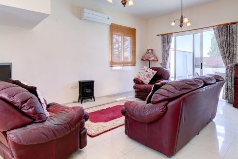 4 Bedroom House For Sale - Pissouri Village, Limassol: ID 663 03 - ID 663 - Comark Estates