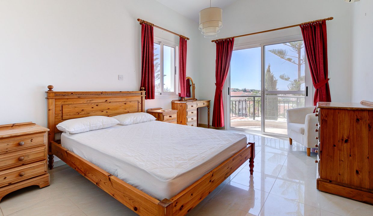 4 Bedroom House For Sale - Pissouri Village, Limassol: ID 663 09 - ID 663 - Comark Estates