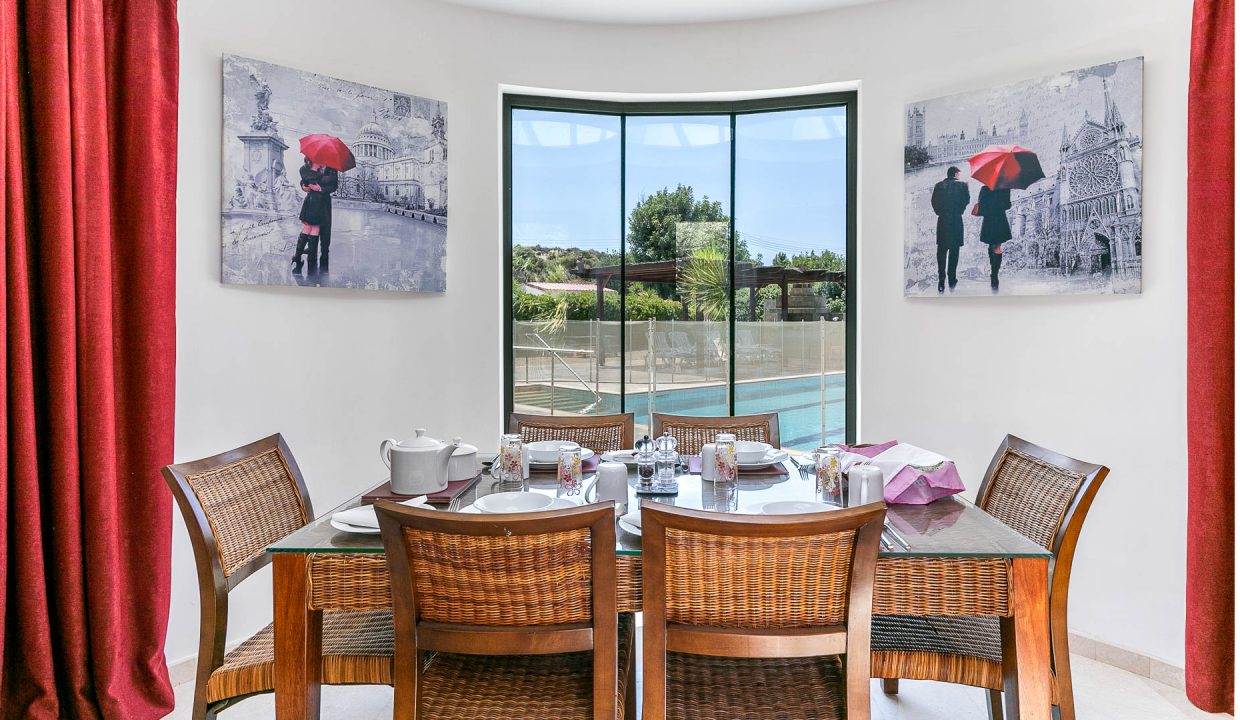 6 Bedroom Villa For Sale - Skarinou, Larnaca: ID 664 11 - ID 664 - Comark Estates