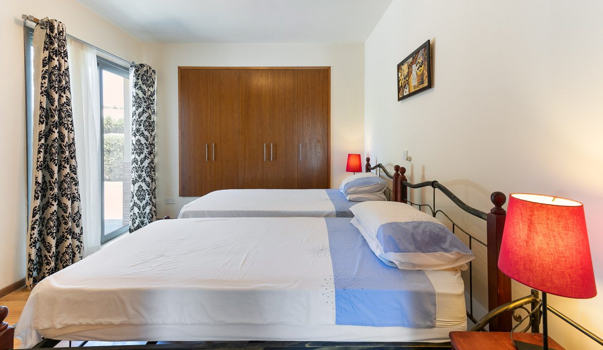 6 Bedroom Villa For Sale - Skarinou, Larnaca: ID 664 16 - ID 664 - Comark Estates