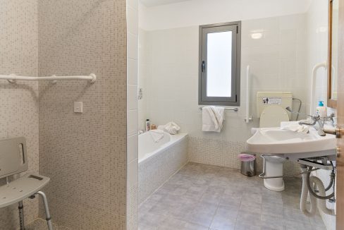 6 Bedroom Villa For Sale - Skarinou, Larnaca: ID 664 22 - ID 664 - Comark Estates