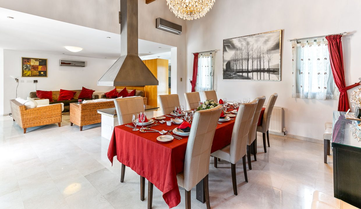 6 Bedroom Villa For Sale - Skarinou, Larnaca: ID 664 32 - ID 664 - Comark Estates