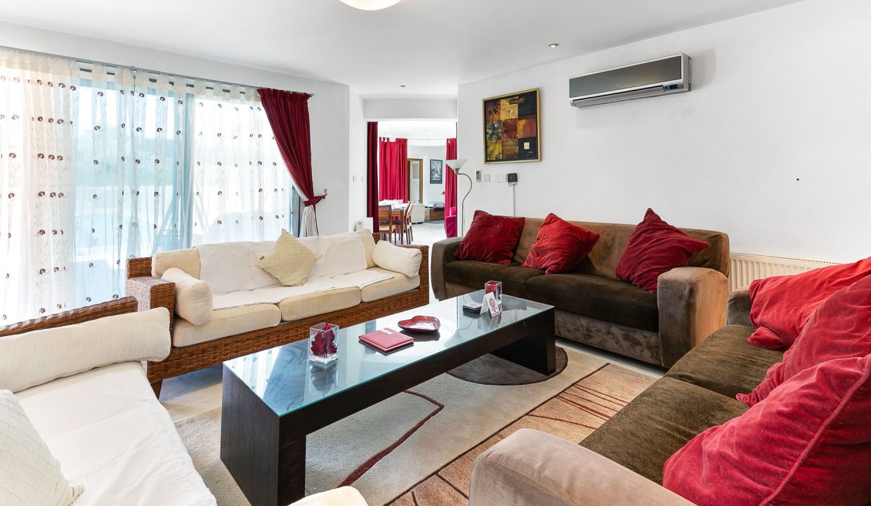 6 Bedroom Villa For Sale - Skarinou, Larnaca: ID 664 33 - ID 664 - Comark Estates
