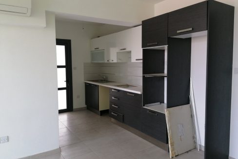 1 Bedroom Apartment For Sale - Mesa Geitonia, Limassol: ID 696 07 - ID 696 - Comark Estates