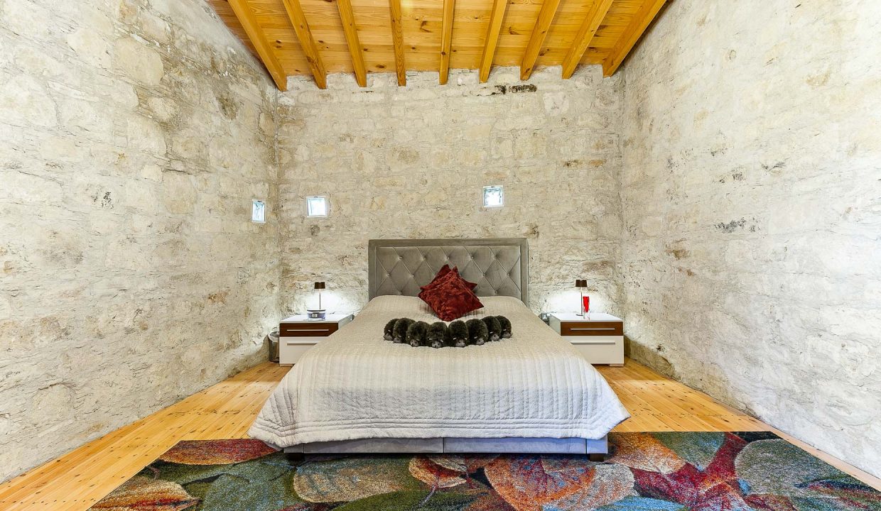 2 Bedroom Village House For Sale - Vouni Village, Limassol: ID 694 11 - ID 694 - Comark Estates