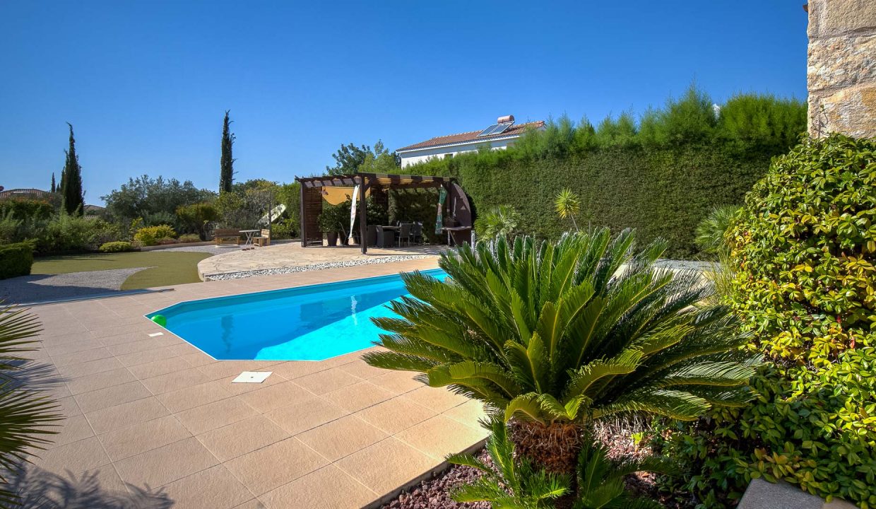 3 Bedroom Villa For Sale - Venus Rock/Secret Valley, Paphos: ID 725 13 - ID 725 - Comark Estates