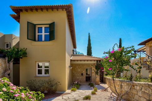 3 Bedroom Town House - Long Term Rental, Aphrodite Hills, Paphos: ID 724 02 - ID 724 - Comark Estates