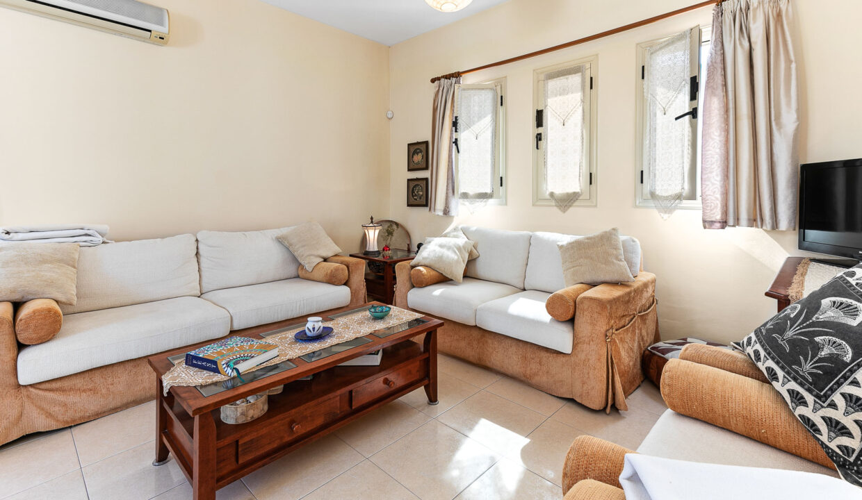 2 Bedroom Bungalow For Sale - Pissouri Village, Pissouri, Limassol: ID 738 10 - ID 738 - Comark Estates