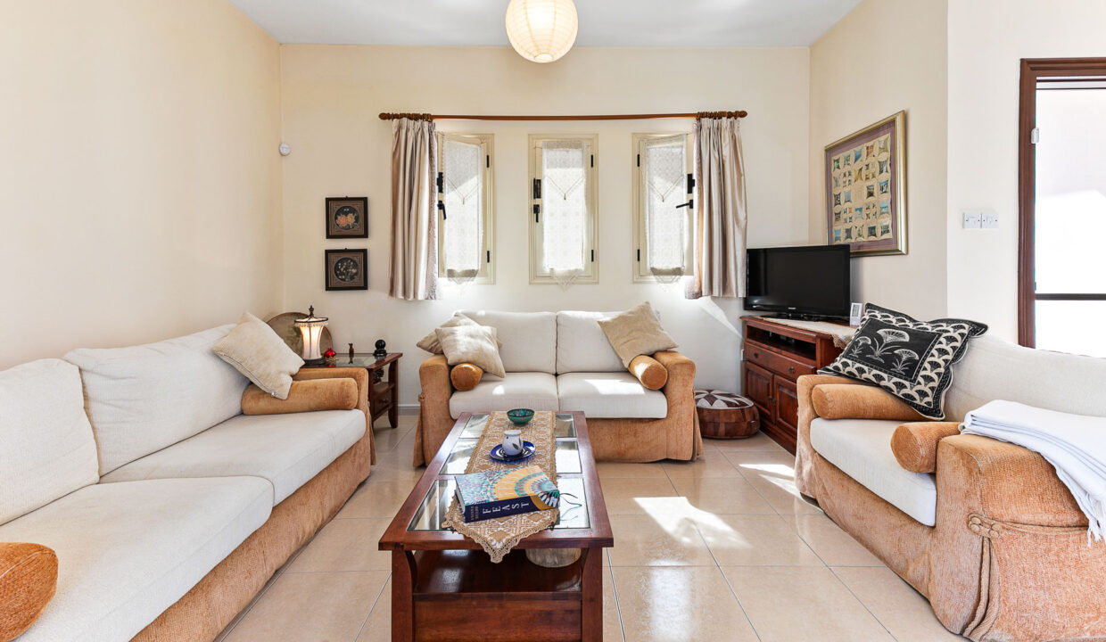 2 Bedroom Bungalow For Sale - Pissouri Village, Pissouri, Limassol: ID 738 11 - ID 738 - Comark Estates