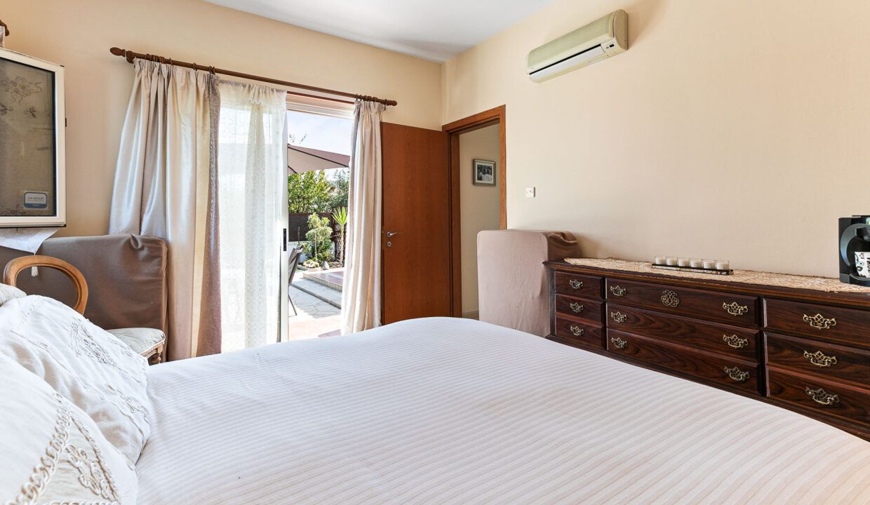 2 Bedroom Bungalow For Sale - Pissouri Village, Pissouri, Limassol: ID 738 20 - ID 738 - Comark Estates