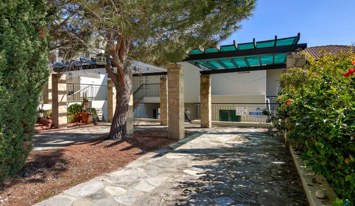 2 Bedroom Garden Apartment For Sale - Adonis Village, Aphrodite Hills, Paphos ID 763 04 - ID 763 - Comark Estates