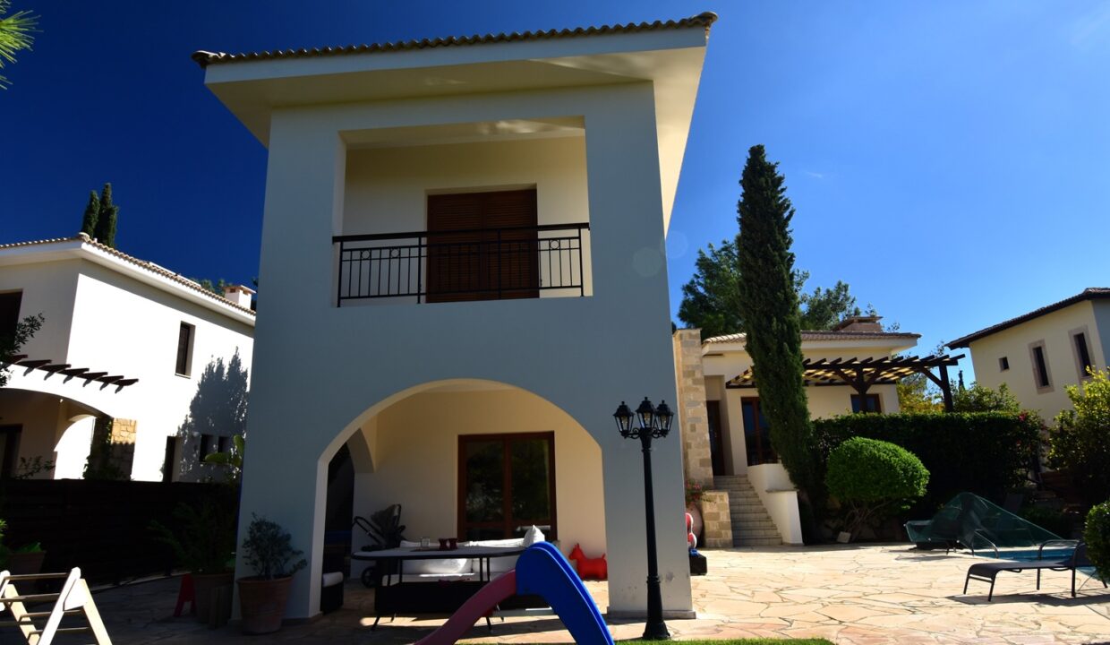 4 Bedroom Villa Foe Sale - Eastern Plateau, Aphrodite Hills, Paphos: ID 757 07 - ID 757 - Comark Estates