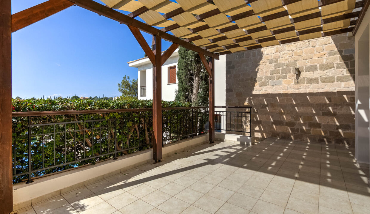 4 Bedroom Villa For Sale - Eastern Plateau, Aphrodite Hills, Paphos: ID 757 10 - ID 757 - Comark Estates