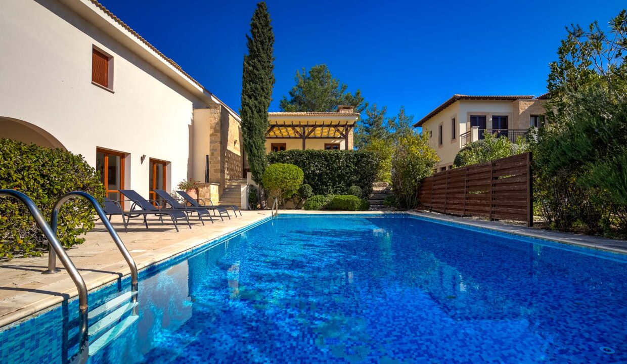 4 Bedroom Villa For Sale - Eastern Plateau, Aphrodite Hills, Paphos: ID 757 04 - ID 757 - Comark Estates