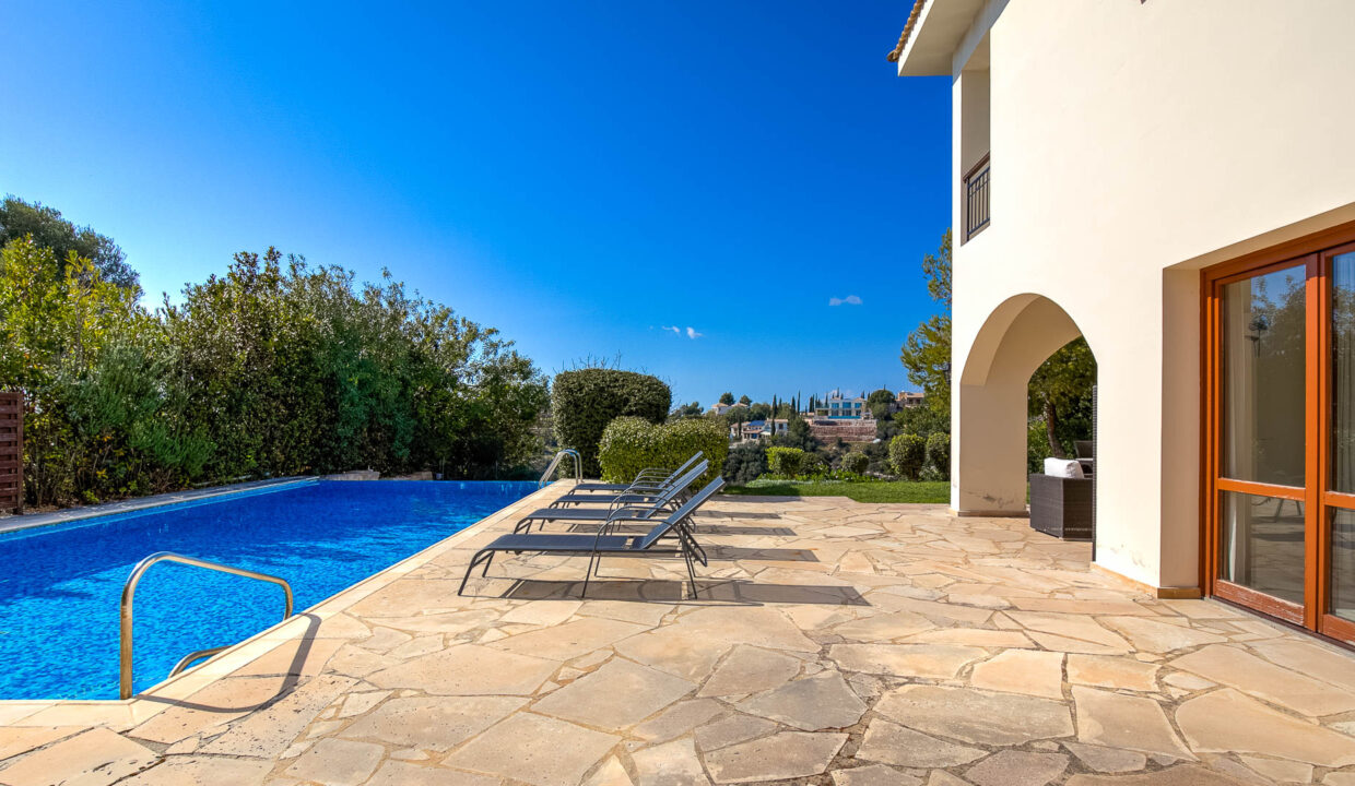 4 Bedroom Villa For Sale - Eastern Plateau, Aphrodite Hills, Paphos: ID 757 06 - ID 757 - Comark Estates